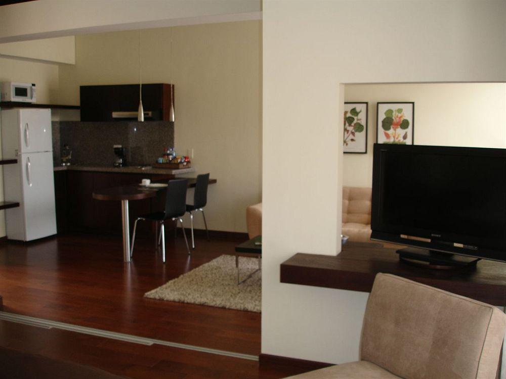 Nico Apartasuites Богота Екстериор снимка